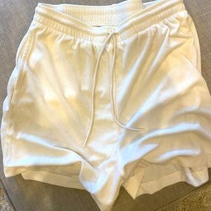 H&M shorts creme